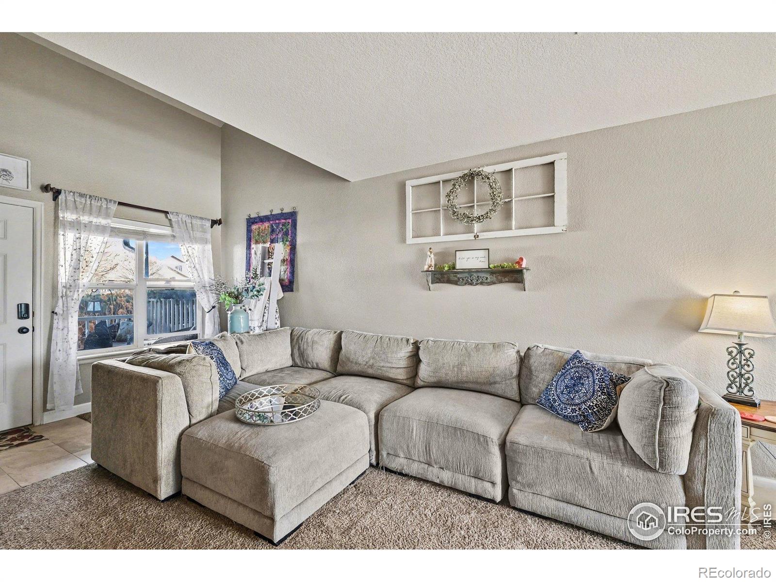 802 Waterglen Drive O64