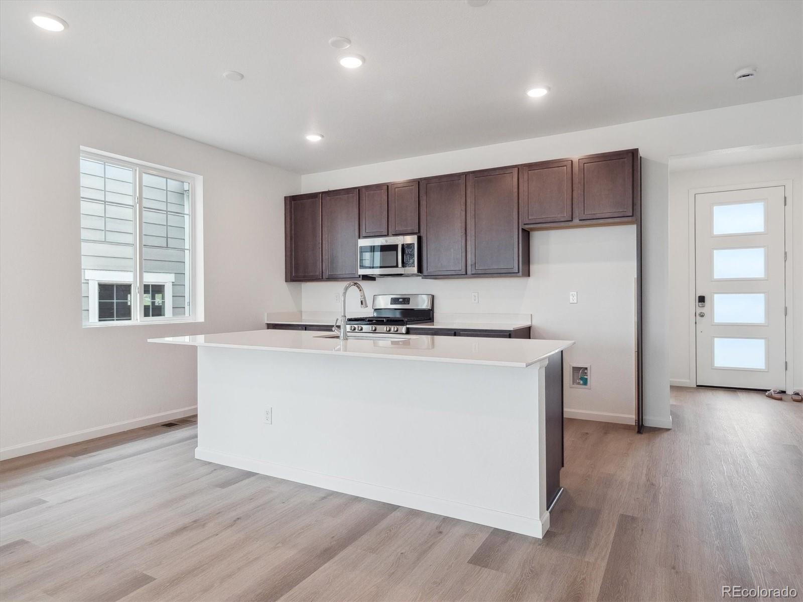 24787 E 40th Avenue, Aurora, CO, 80019 4 24787 E 40th Avenue