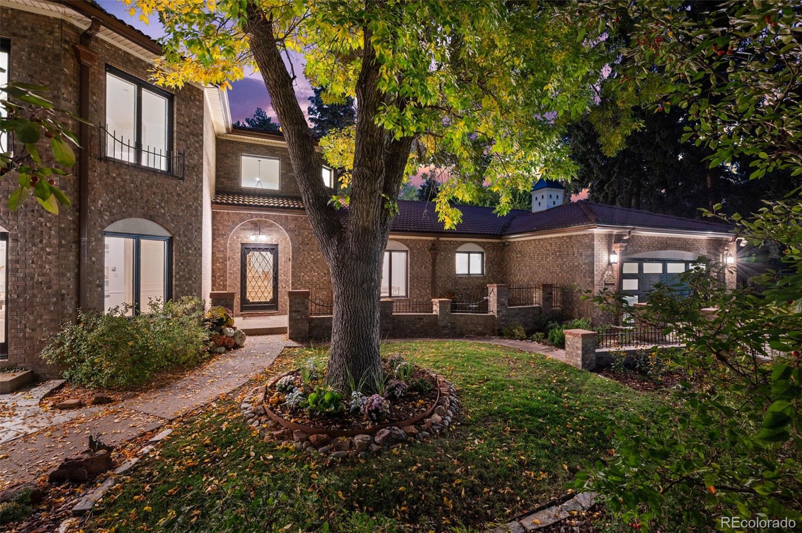 2111 E Alameda Avenue