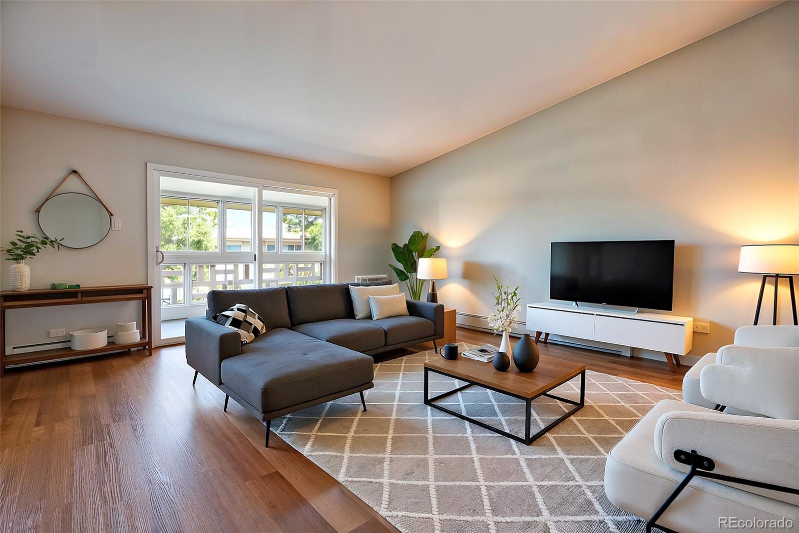 580 S Clinton Street 10D