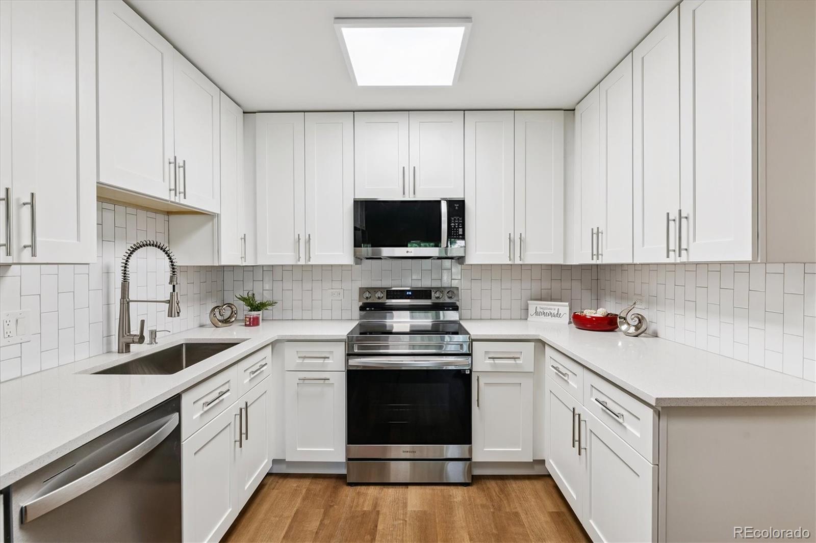 580 S Clinton Street 10D