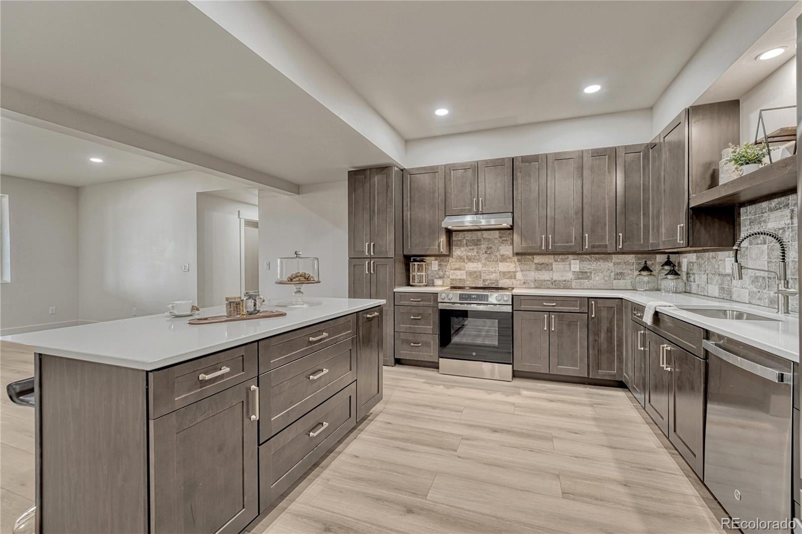 10853 Alamar Way, Colorado Springs, CO, 80908, USA, 5 Bedrooms Bedrooms, ,6 BathroomsBathrooms,Residential,Active,10853 Alamar Way,6134436