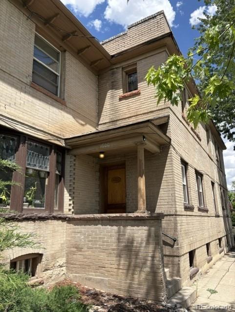 1600 Steele Street