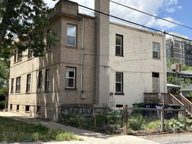 1600 Steele Street