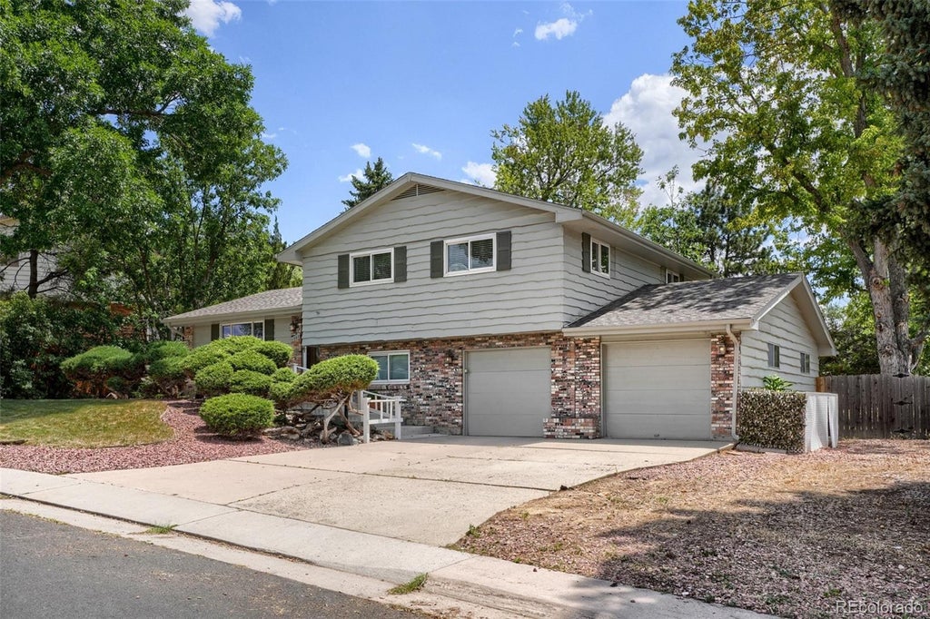 Photo of 1260 E Easter Avenue, Centennial, CO 80122 (MLS # 6094682)
