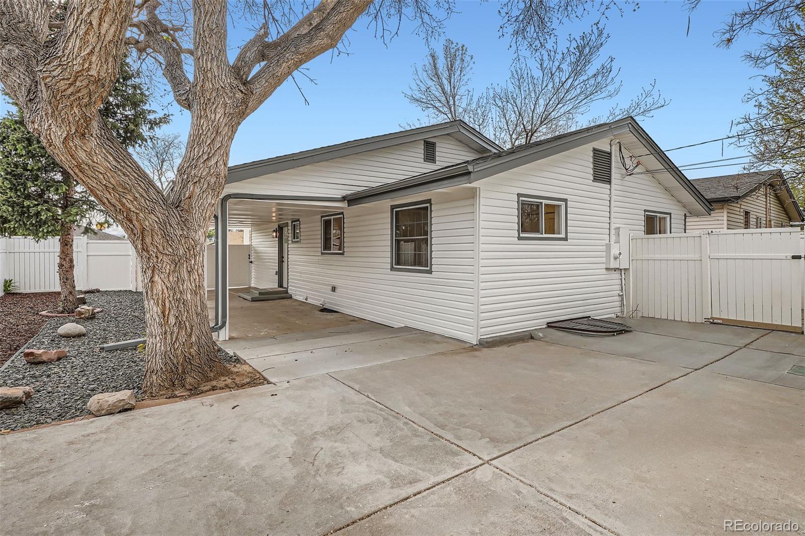 4350 S Delaware Street, Englewood, CO, 80110 3 4350 S Delaware Street