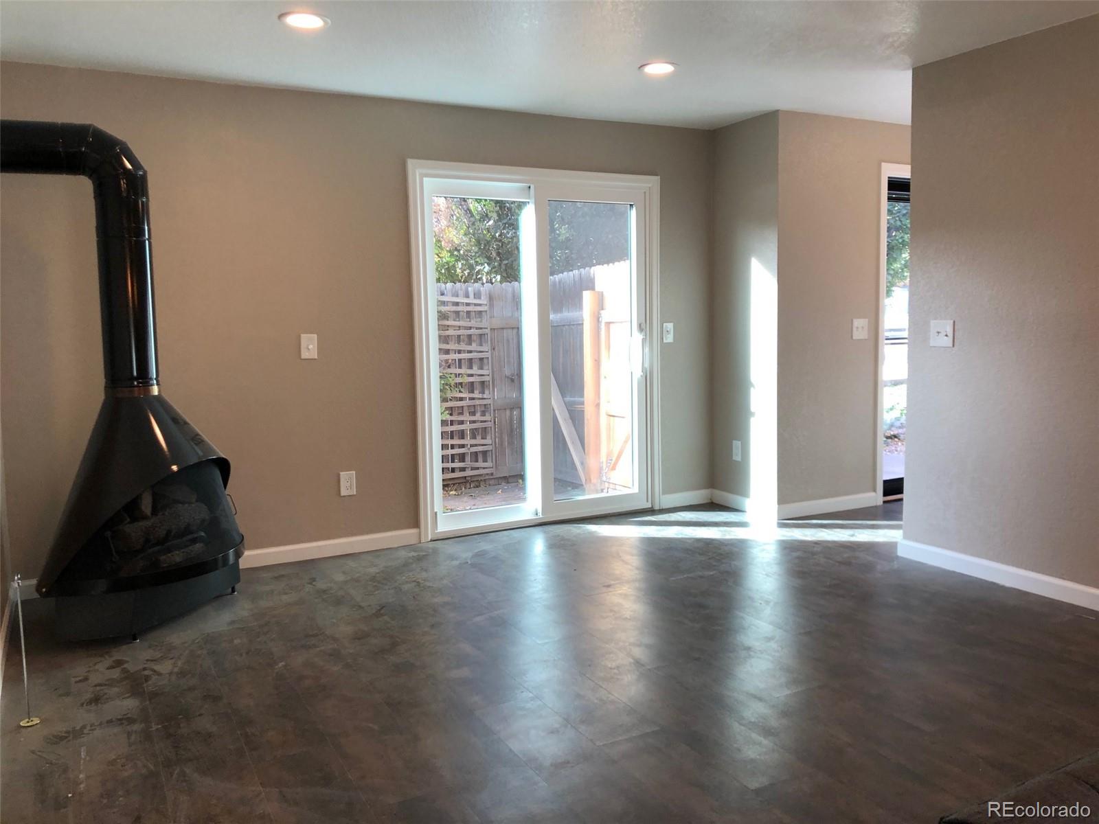 1301 W 112th C