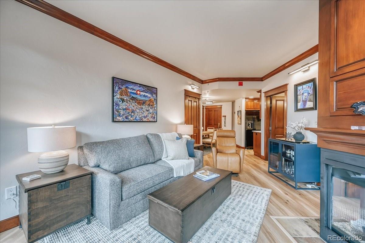 176 Copper Circle 406