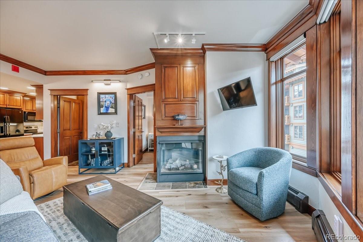 176 Copper Circle 406