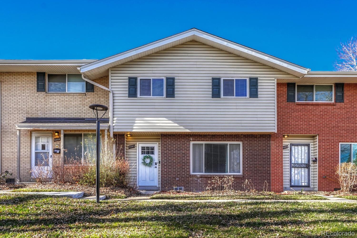 9004 E Mansfield Avenue