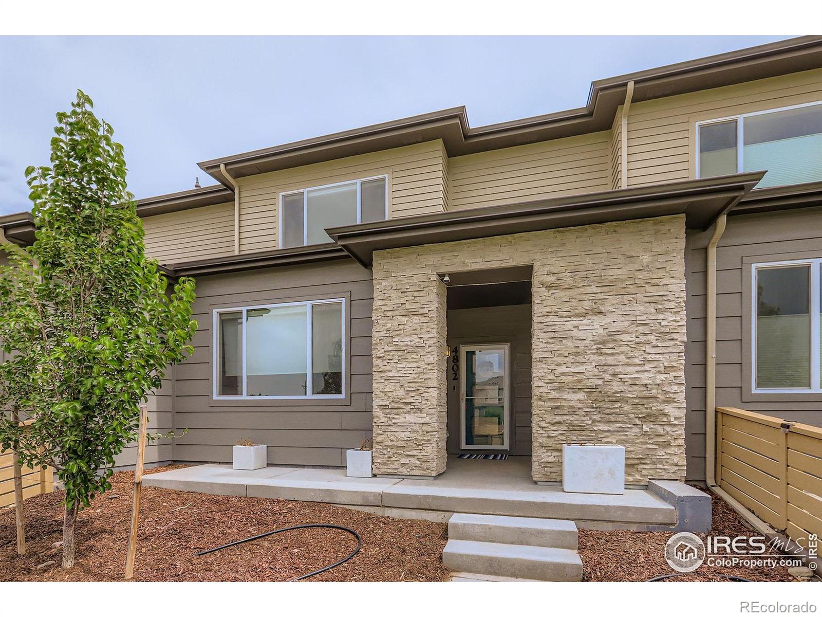 4802 Denys Drive