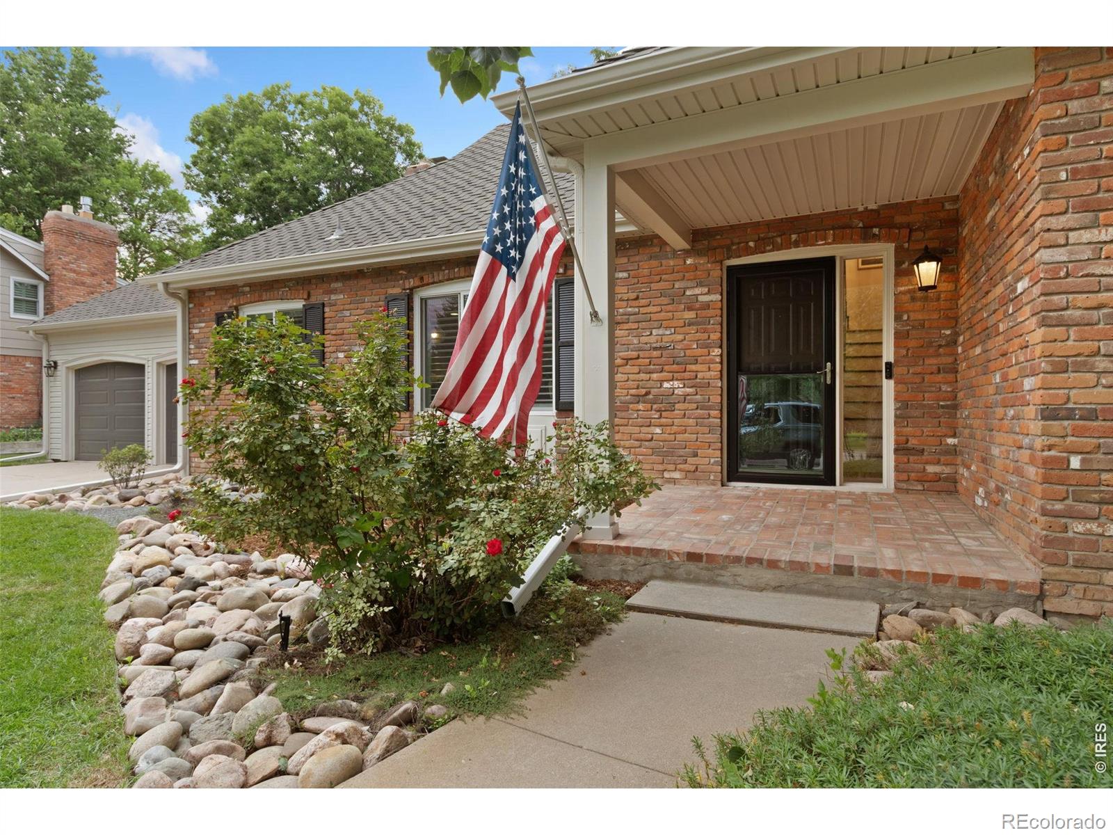 1204 Parkwood Drive