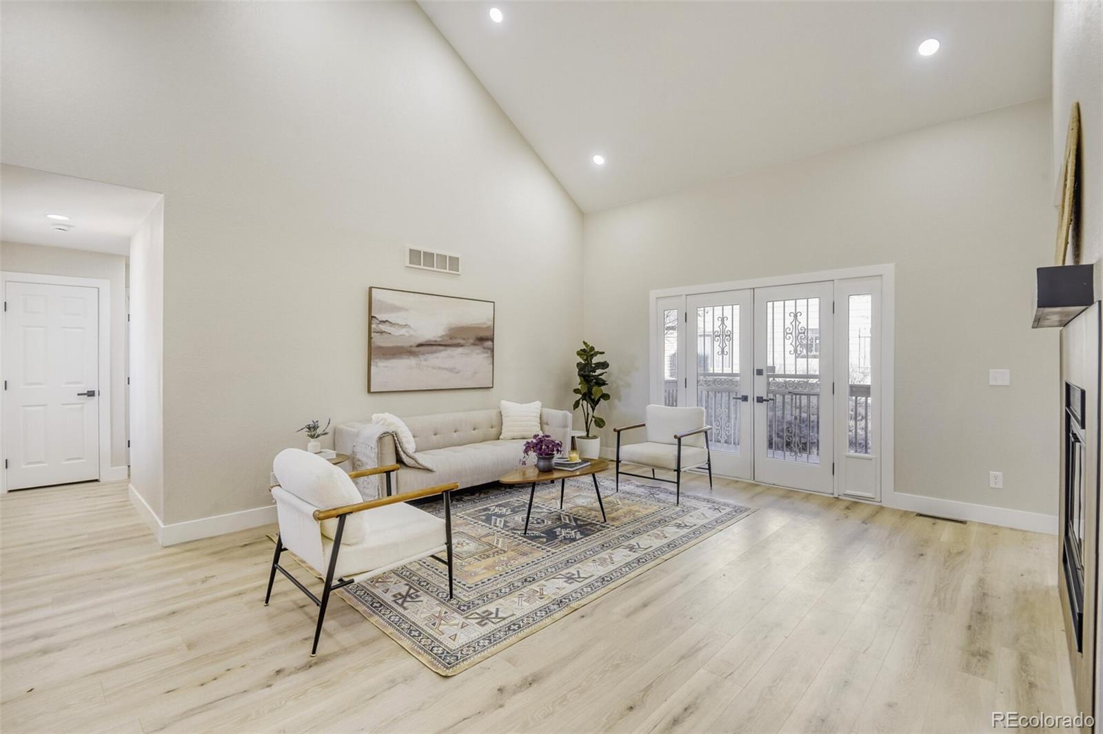 8344 E Radcliff Avenue 395