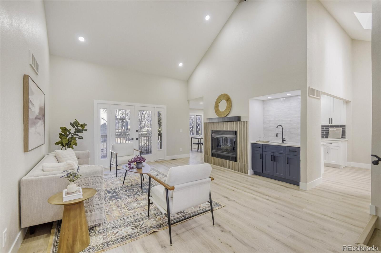 8344 E Radcliff Avenue 395