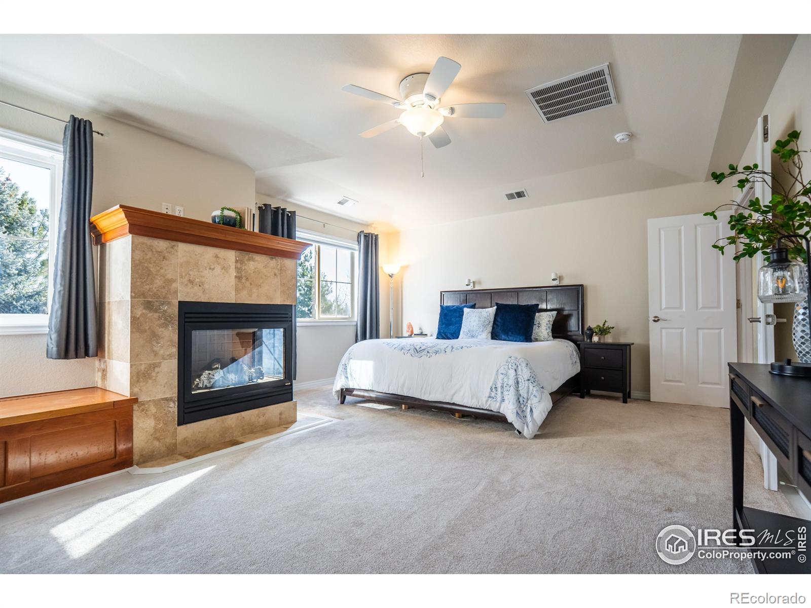 1189 Hawk Ridge Road