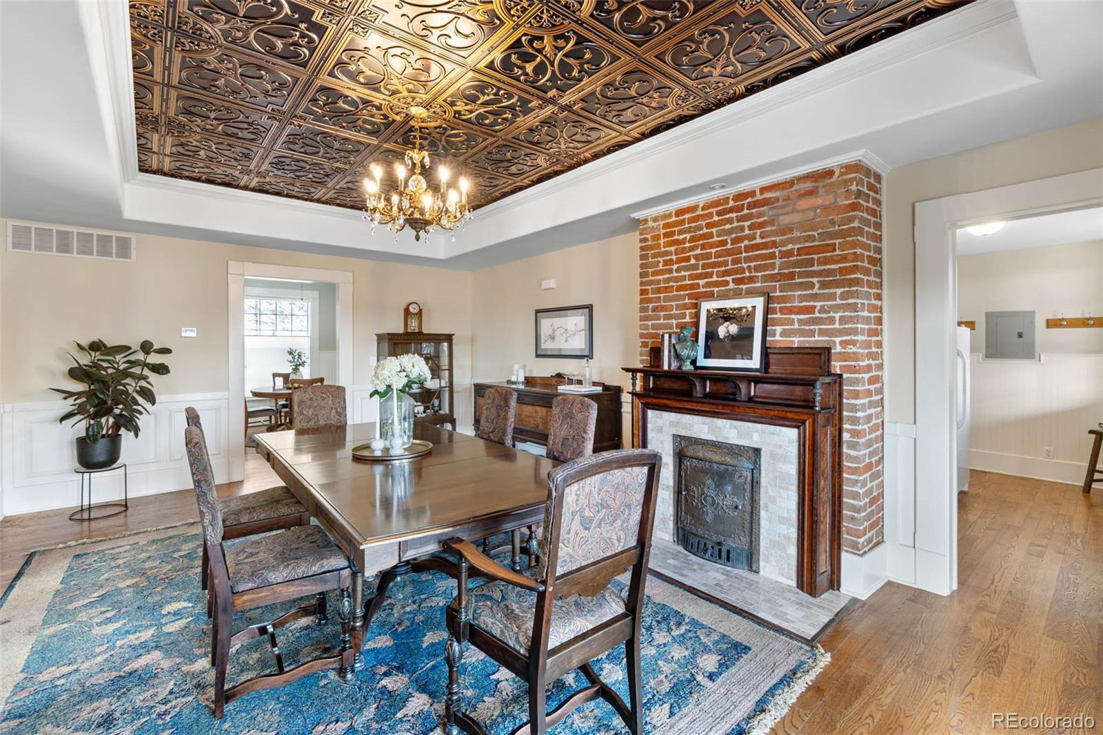 7996 Bradburn Boulevard