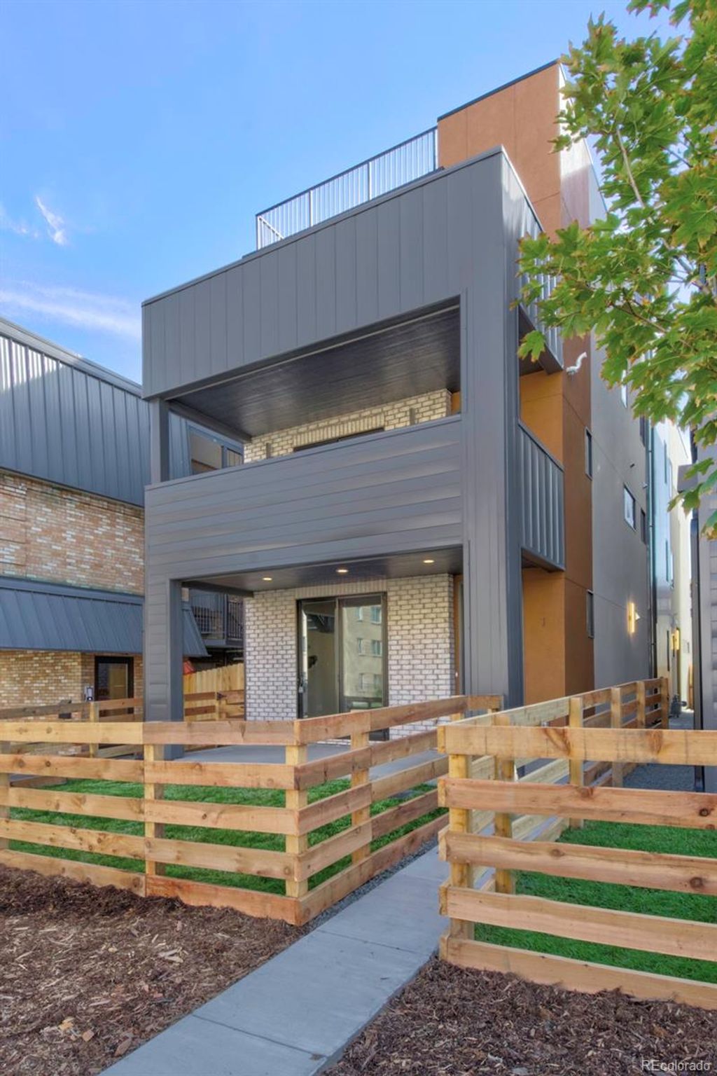 Photo of 826 N Cherry Street #2, Denver, CO 80220 (MLS # 9376916)