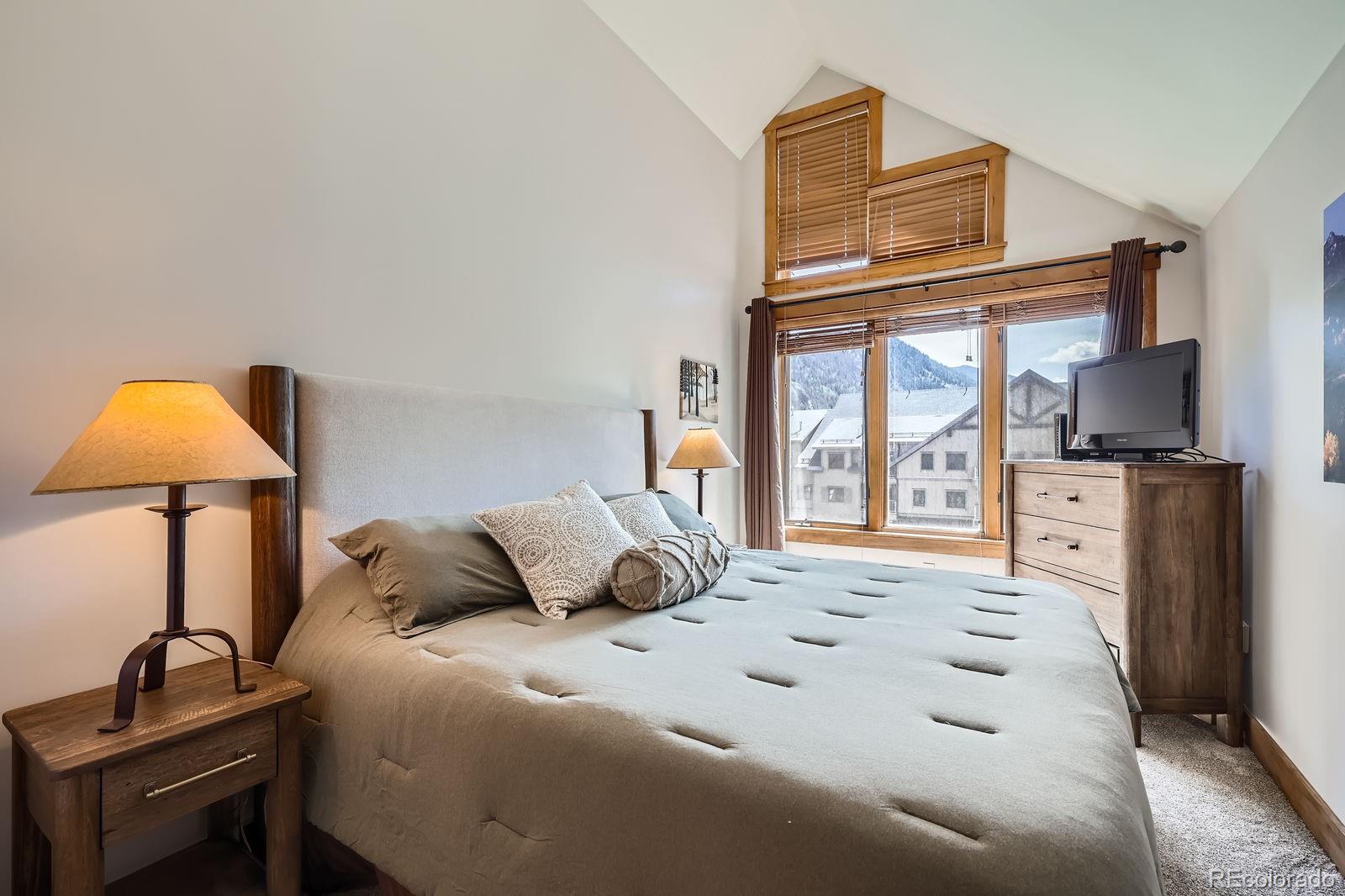 53 Hunki Dori Court 8905