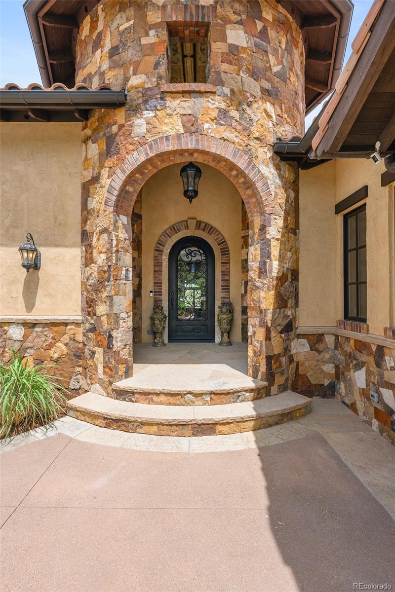 7188 Raphael Lane