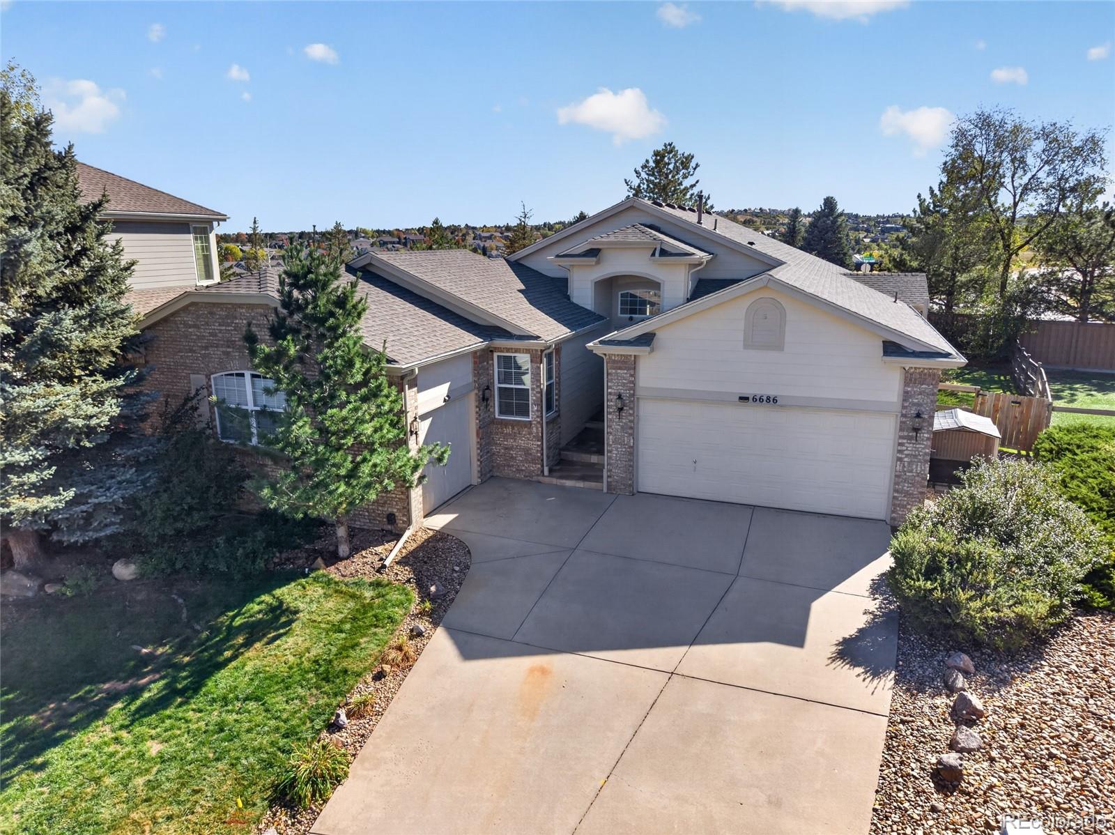 6686 Solana Drive