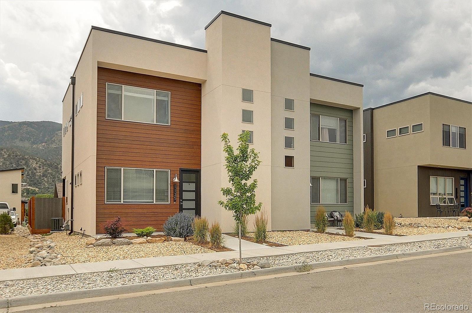 1135 Agate Lane
