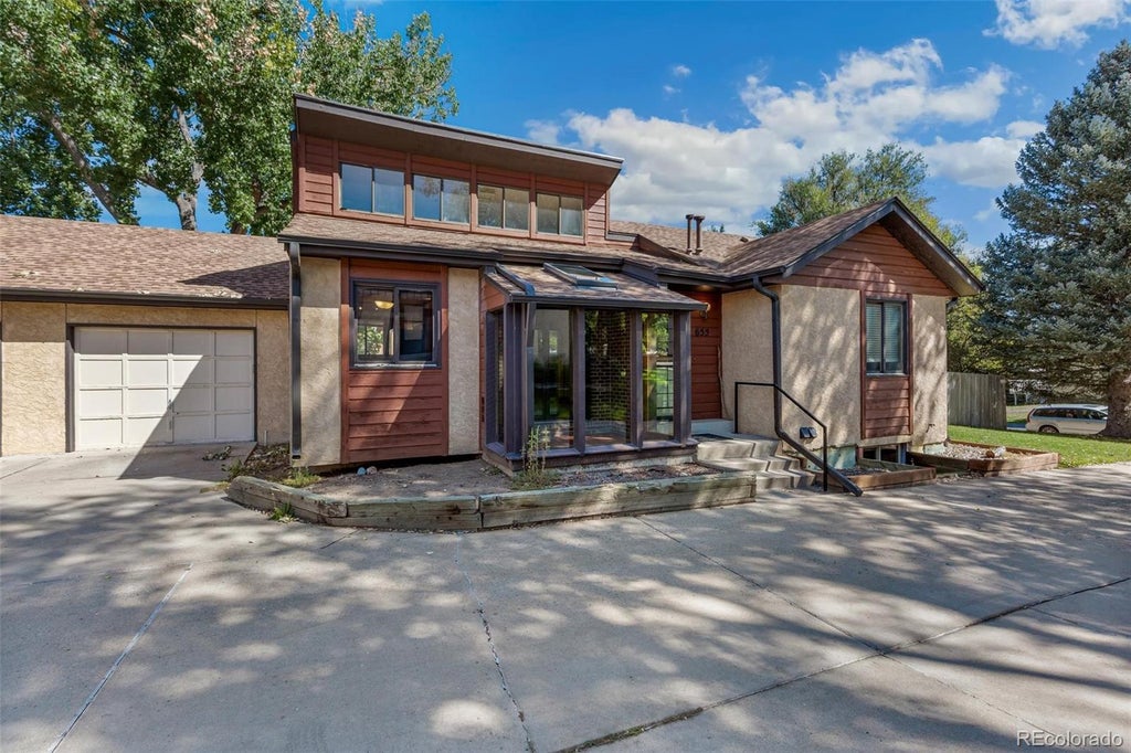 Photo of 655 Brentwood Street, Lakewood, CO 80214 (MLS # 9446980)