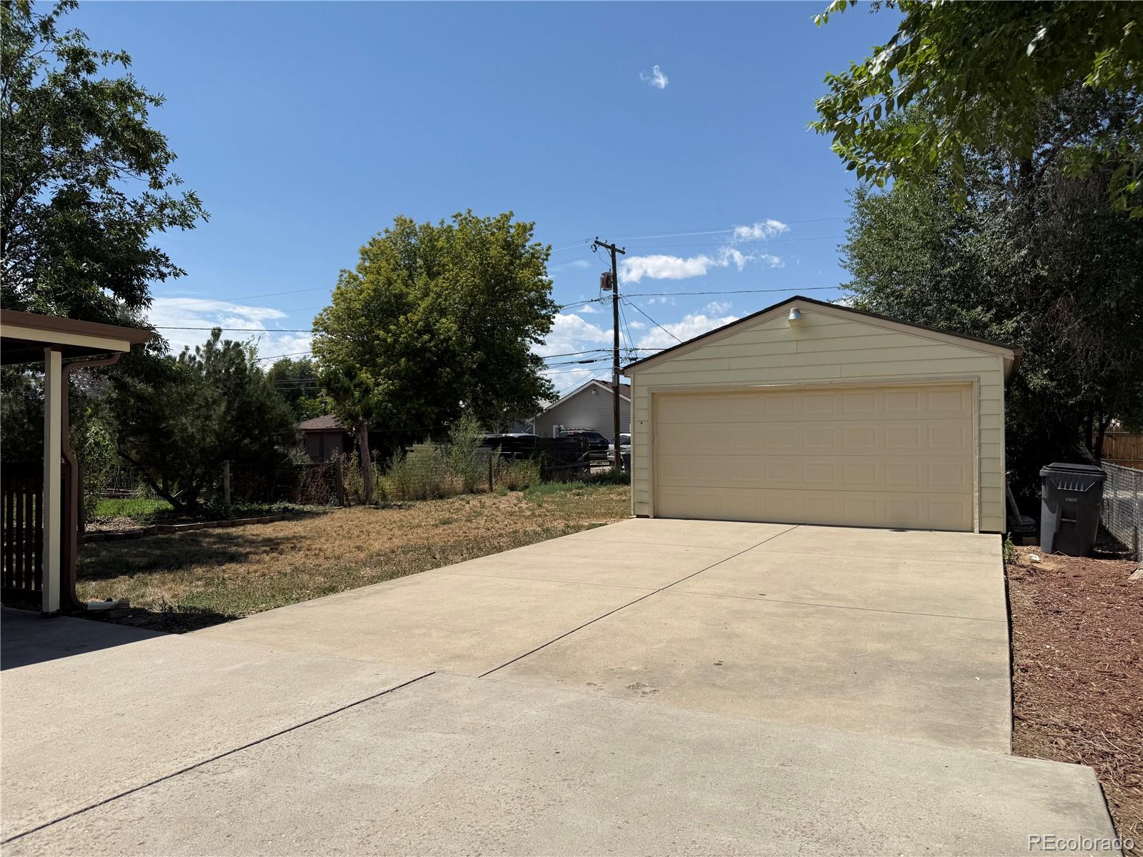 219 N 10th Avenue