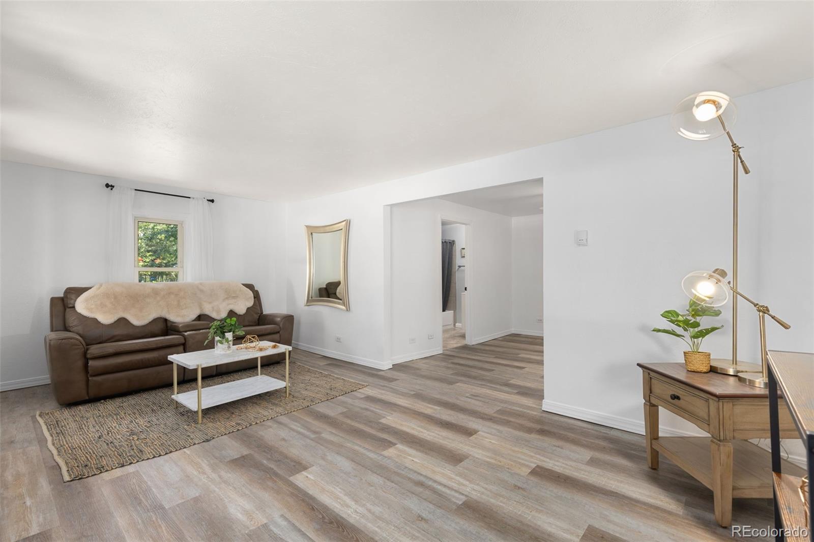 219 N 10th Avenue
