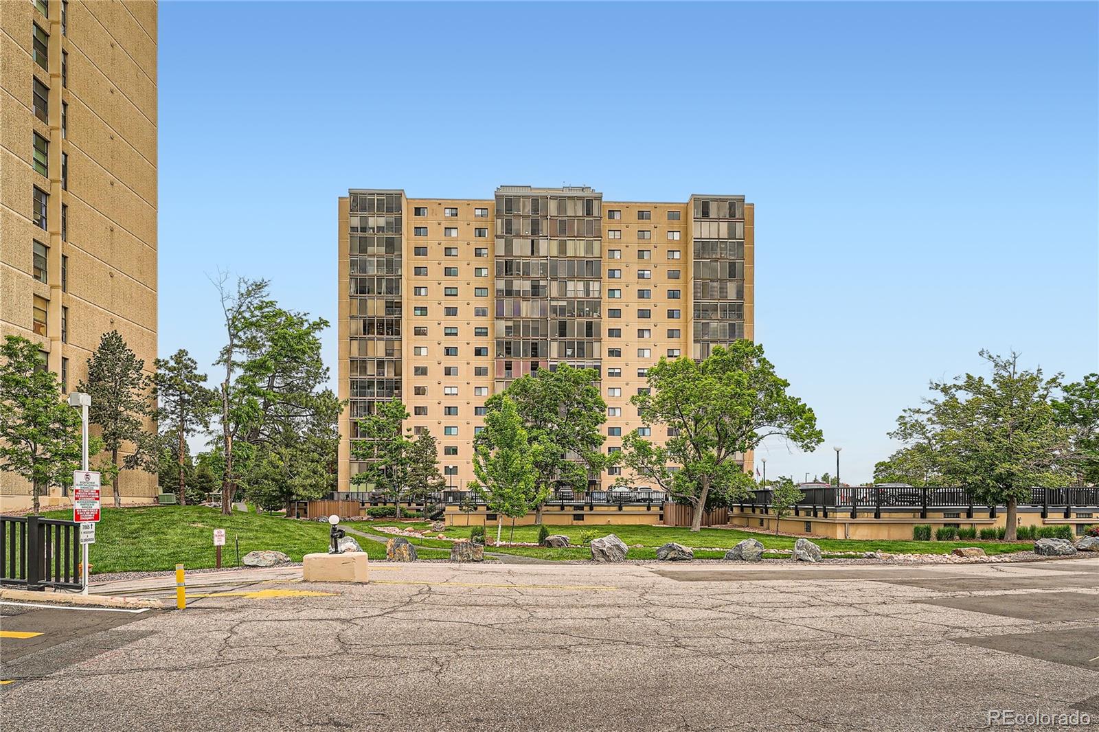 7877 E Mississippi Avenue 1207