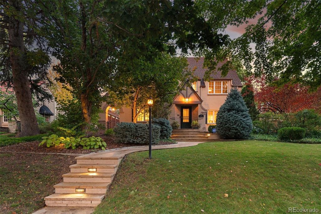 Photo of 162 Ash Street, Denver, CO 80220 (MLS # 2044393)