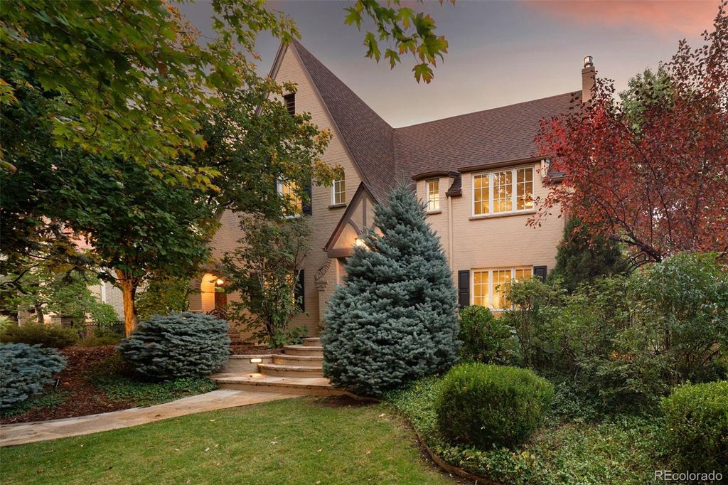 Photo of 162 Ash Street, Denver, CO 80220 (MLS # 2044393)