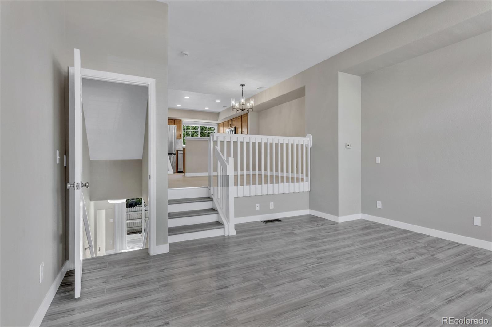 8199 Welby Road 3302