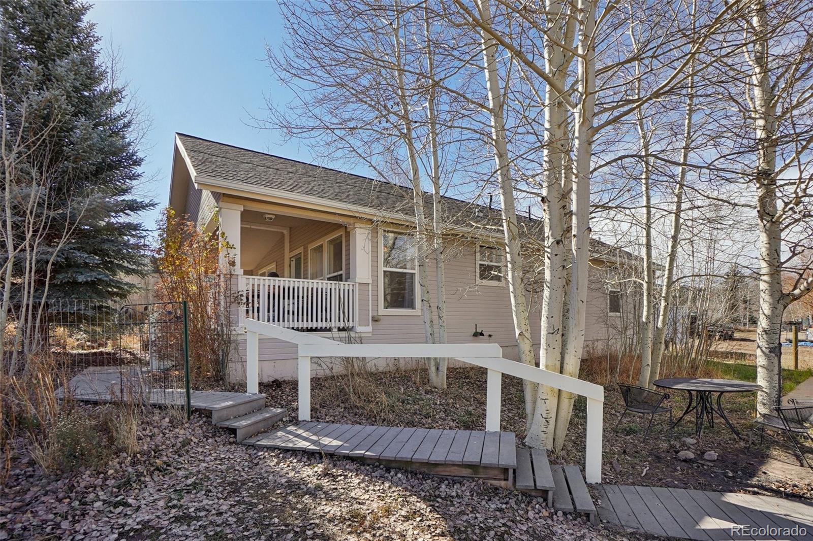 133 E Grand Avenue