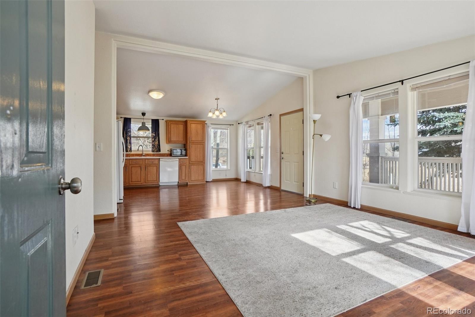 133 E Grand Avenue
