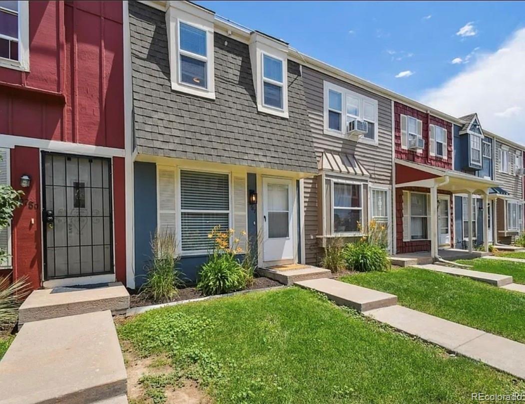 15787 E 13th Place