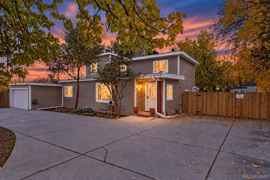 Photo of 7722 W 8th Avenue, Lakewood, CO 80214 (MLS # 8697922)