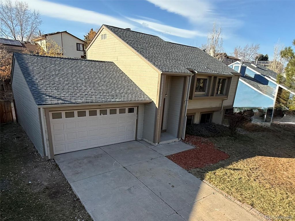 Photo of 11977 W Bowles Circle, Littleton, CO 80127 (MLS # 4088888)
