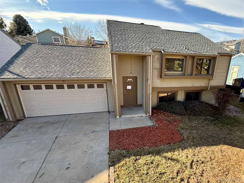Photo of 11977 W Bowles Circle, Littleton, CO 80127 (MLS # 4088888)