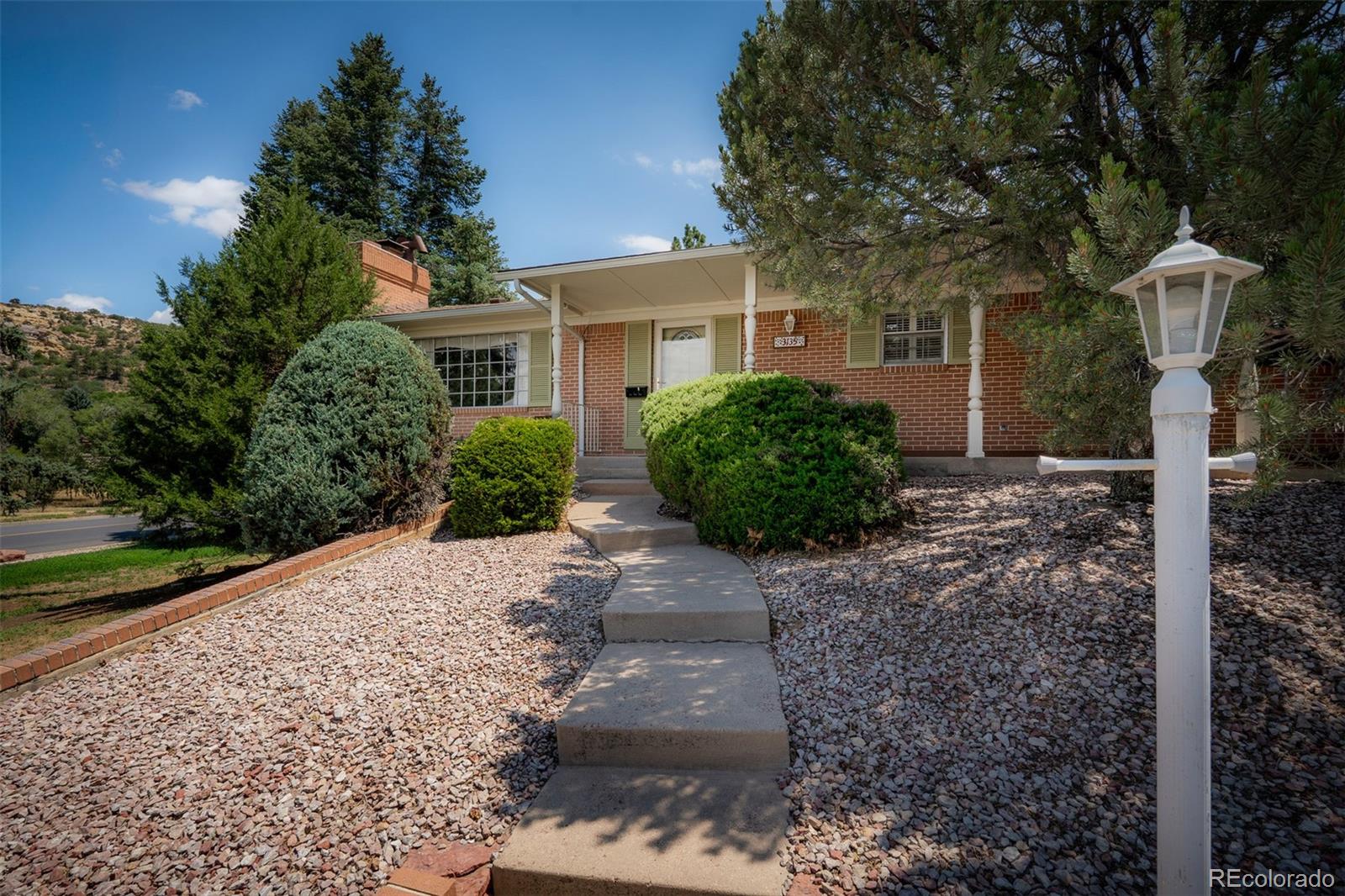 3135 Lees Lane