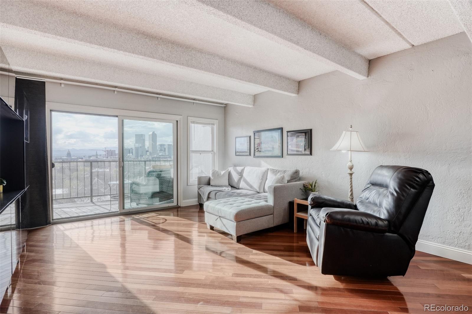 1433 N Williams Street 1007