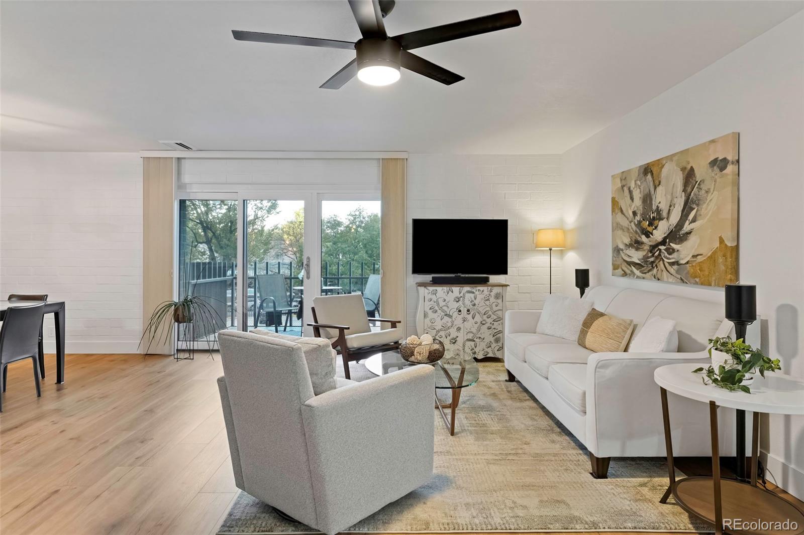 460 S Marion Parkway 301
