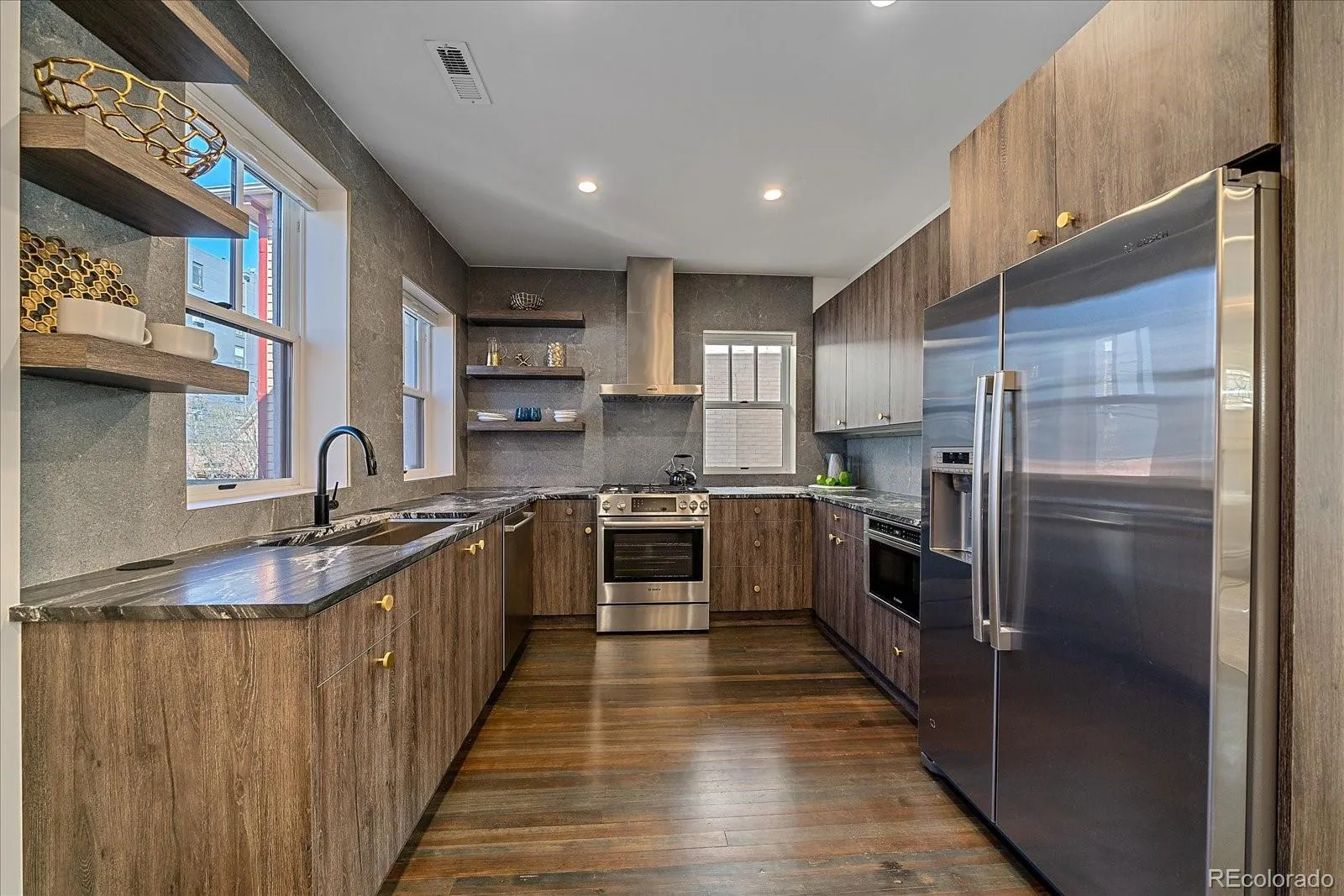 Denver, Colorado 80206, United States, 4 Bedrooms Bedrooms, ,4 BathroomsBathrooms,Residential,Active,96772