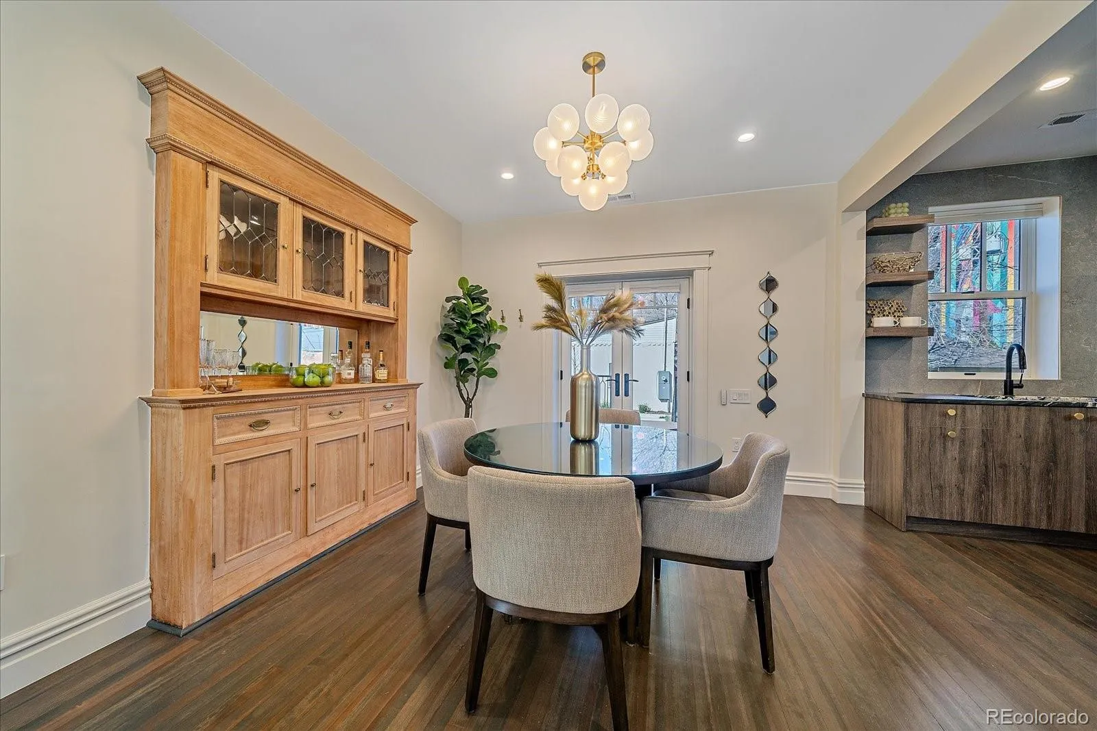 Denver, Colorado 80206, United States, 4 Bedrooms Bedrooms, ,4 BathroomsBathrooms,Residential,Active,96772