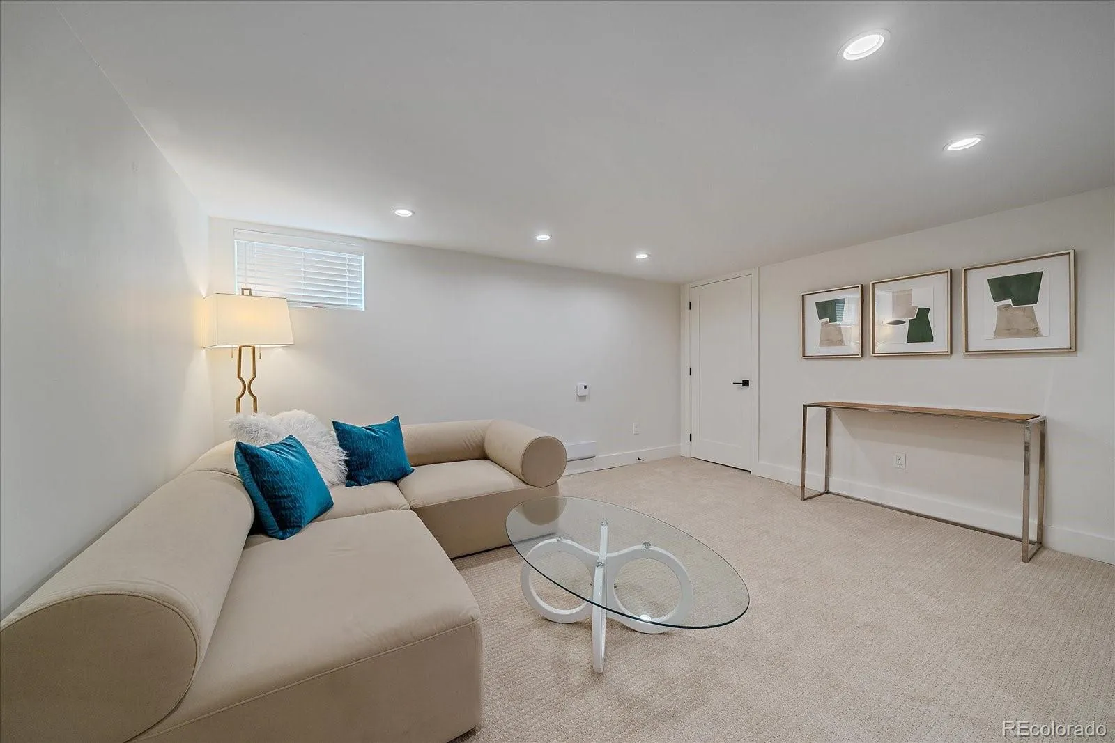 Denver, Colorado 80206, United States, 4 Bedrooms Bedrooms, ,4 BathroomsBathrooms,Residential,Active,96772