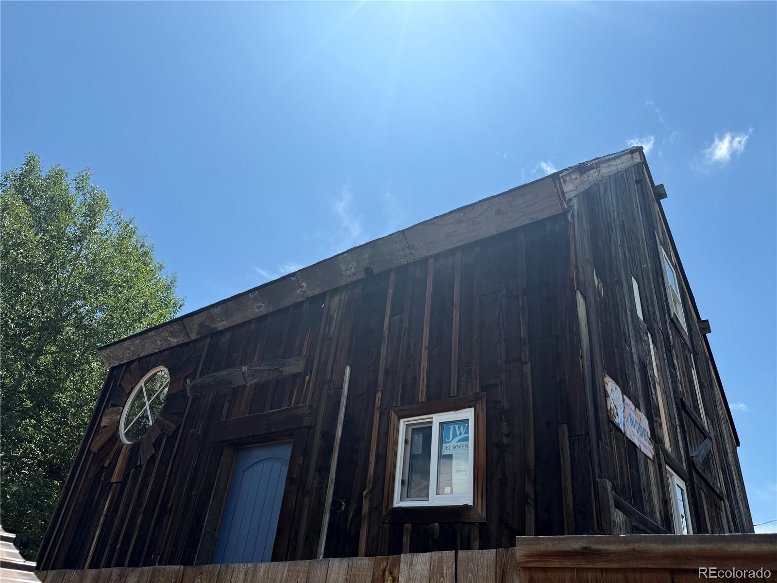 206 Elm