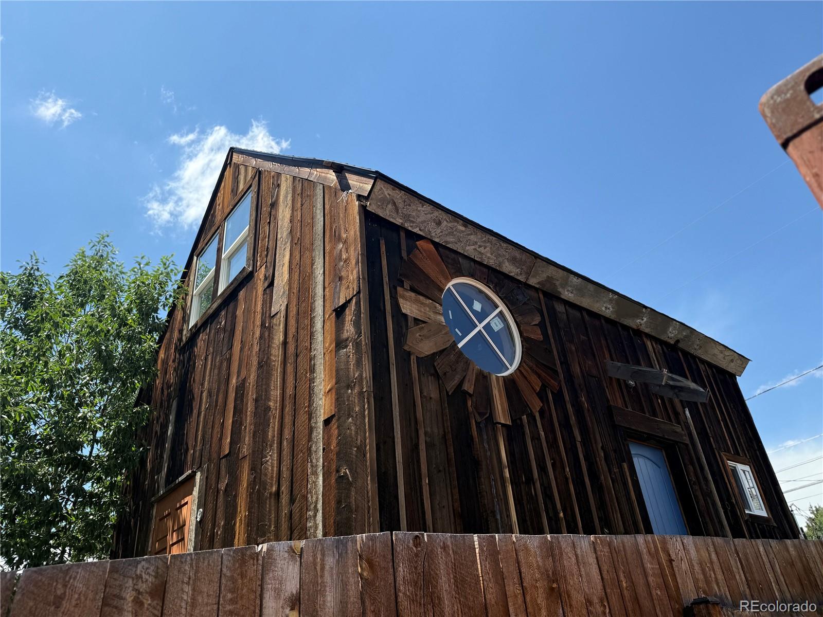 206 Elm
