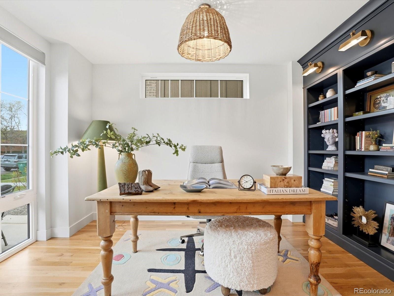 2011 N Gaylord Street