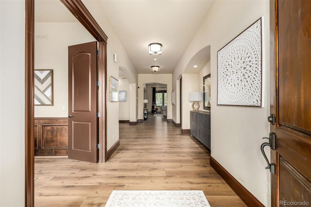 Photo of 8159 Vivian Street, Arvada, CO 80005 (MLS # 7185712)