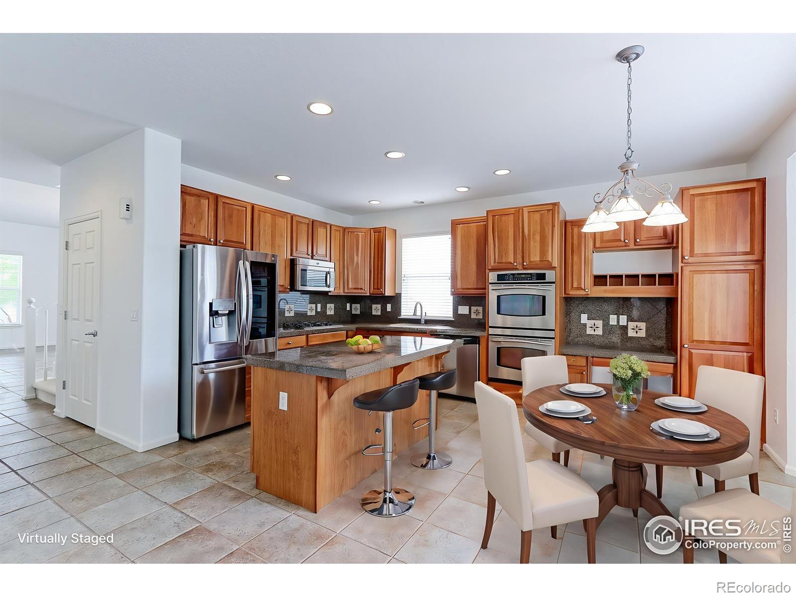 2631 E 136th Place
