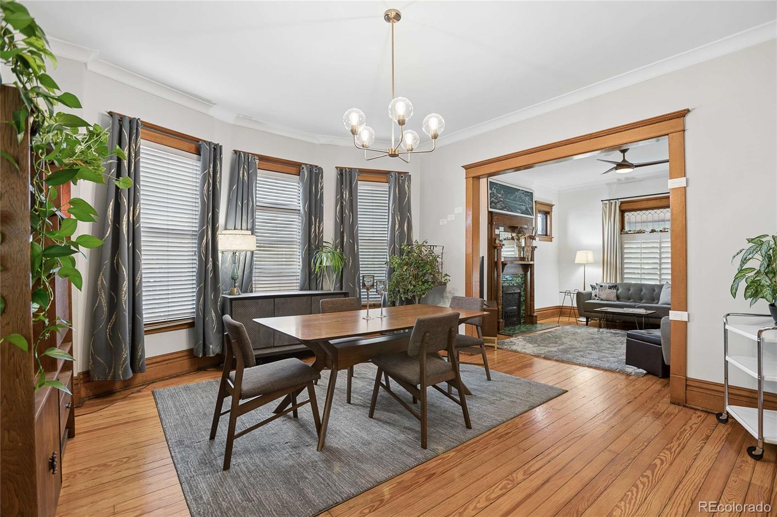 33 W Byers Place